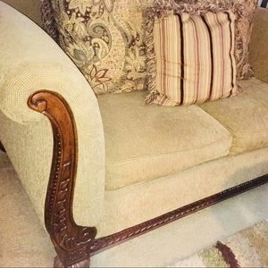 Love seat